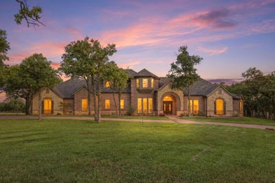 /international/us/400-porter-road-bartonville-tx-110119434469/