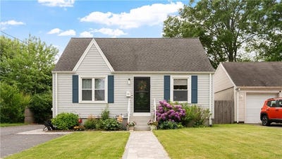 /international/us/162-thatcher-street-east-providence-ri-110108387787/