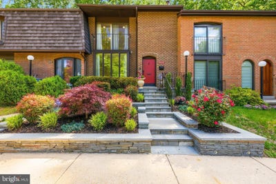 /international/us/10841-deborah-drive-potomac-md-110108279203/
