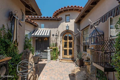 /international/us/8882-e-flathorn-drive-scottsdale-az-110093306982/