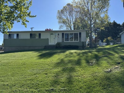 /international/us/1235-princeton-street-manistee-mi-110099967077/
