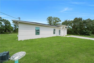 /international/us/820-hibiscus-avenue-lehigh-acres-fl-110101245756/