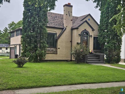 /international/us/207-w-spruce-st-beresford-sd-110110399006/