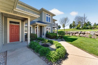/international/us/3138-s-high-point-road-madison-wi-110108027098/
