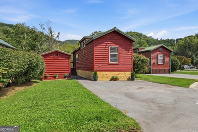 /international/us/446-river-vista-drive-dillard-ga-110109644611/