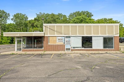/international/us/2611-alpine-avenue-nw-grand-rapids-mi-110108696967/