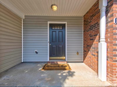 /international/us/11316-morgan-valley-lane-charlotte-nc-110108377662/