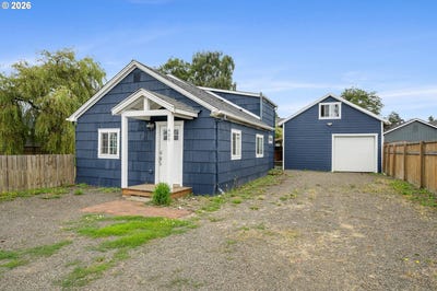 /international/us/405-evergreen-dr-tillamook-or-110120693083/