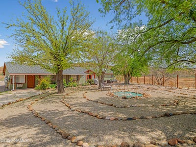 /international/us/10800-e-clover-lane-cornville-az-110107203327/