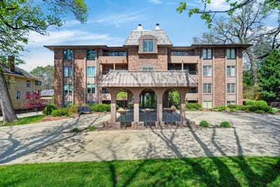 /international/us/4323-grand-avenue-des-moines-ia-110107553029/