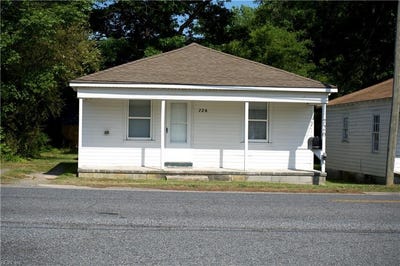 /international/us/726-hosier-road-suffolk-va-110107832732/