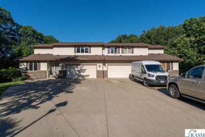 /international/us/2230-2228-w-dream-drive-north-mankato-mn-110109995051/