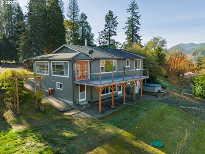 /international/us/411-woodland-dr-winston-or-110103268332/