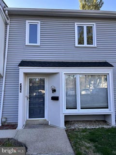 /international/us/215-e-chelsea-circle-newtown-square-pa-110107853870/