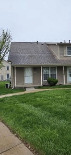 /international/us/20016-village-green-court-brownstown-mi-110107728370/