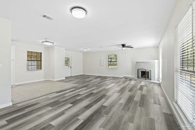 /international/us/4200-rigby-rd-century-fl-110095553647/