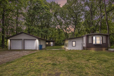 /international/us/24923-sandy-beach-drive-edwardsburg-mi-110099881542/