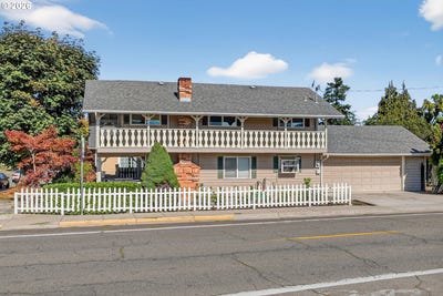 /international/us/840-s-1st-st-cottagegrove-or-110105637734/