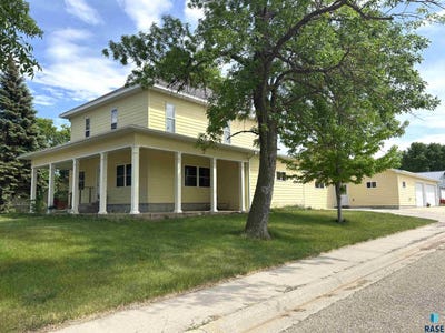 /international/us/324-2nd-st-sw-highmore-sd-110108384409/