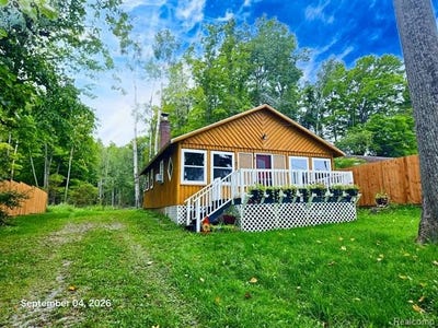 /international/us/5279-mount-maria-road-alcona-twp-mi-110110030729/