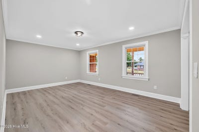 /international/us/100-ashton-drive-greenville-nc-110120409365/