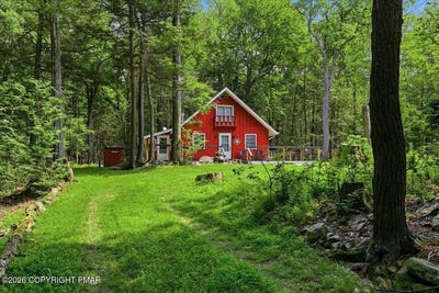 /international/us/2536-sprucewood-road-long-pond-pa-110109625848/
