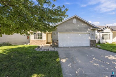 /international/us/1417-n-holbrook-ave-sioux-falls-sd-110120462059/