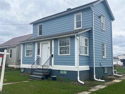 /international/us/2245-raymond-ave-derry-twp-pa-110105238328/