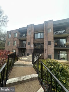 /international/us/27-oakridge-drive-langhorne-pa-110105901938/