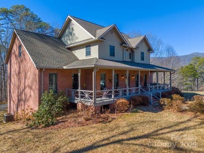 /international/us/832-asheville-highway-sylva-nc-110104548454/