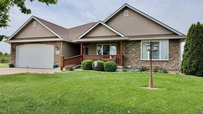 /international/us/3611-nw-sterling-chase-ct-topeka-ks-110107681853/