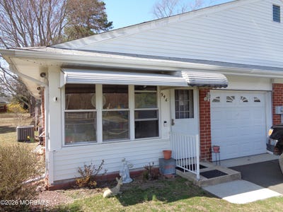 /international/us/94-a-fairway-lane-whiting-nj-110106841568/