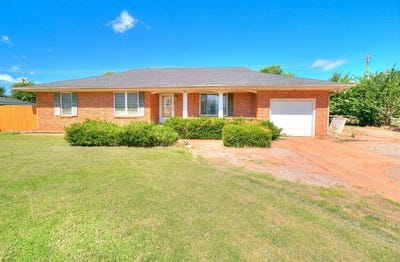 /international/us/721-n-harrison-avenue-blanchard-ok-110100418031/