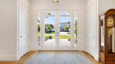 /international/us/113-mills-lane-jacksonville-beach-fl-110098037050/
