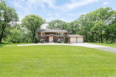 /international/us/3434-cedar-creek-drive-nw-oak-grove-mn-110100340349/