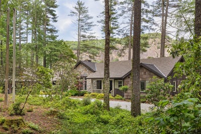 /international/us/638-chattooga-wood-road-lot-638-cashiers-nc-110108348564/