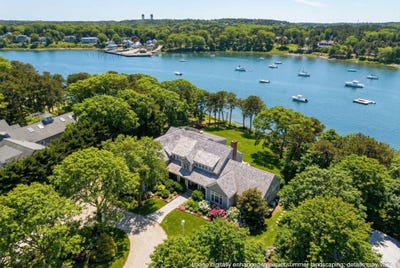/international/us/197-woodland-way-north-chatham-ma-110105776200/
