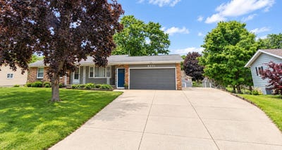 /international/us/8231-e-chester-avenue-sw-byron-center-mi-110110365330/