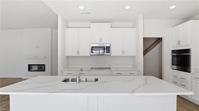 /international/us/1501-regal-road-suffolk-va-110110233635/