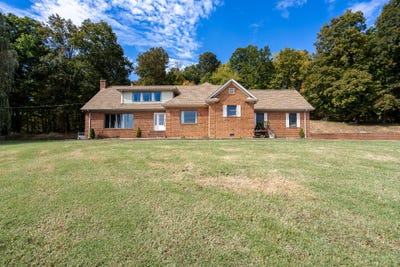 /international/us/11335-greenville-road-hopkinsville-ky-110120070359/