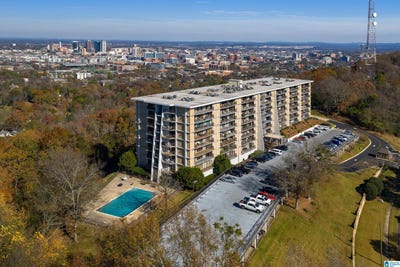 /international/us/1300-beacon-parkway-birmingham-al-110103736632/