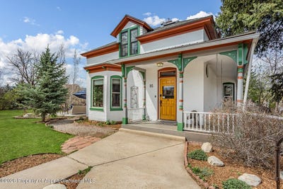 /international/us/85-n-8th-street-carbondale-co-110107355564/