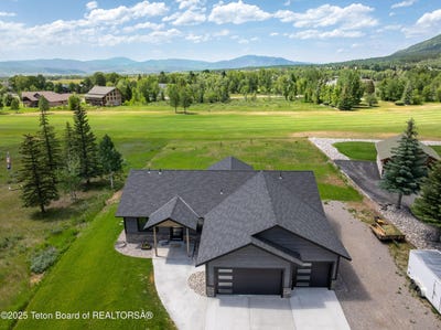 /international/us/152-porto-road-star-valley-ranch-wy-110097476749/?lang=zh-cn