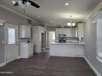 /international/us/7750-e-broadway-road-lot-857-mesa-az-110104842701/