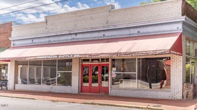 /international/us/123-n-main-street-warrenton-nc-110099720408/