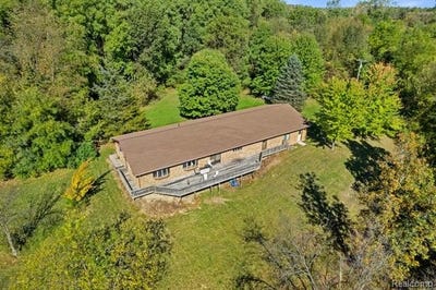 /international/us/15281-us-12-highway-woodstock-twp-mi-110106618474/