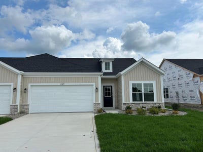 /international/us/10423-iowa-street-crown-point-in-110119633838/