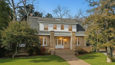 /international/us/107-greenville-st-abbeville-sc-110108945598/