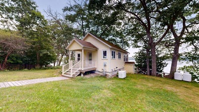 /international/us/131-rock-haven-drive-west-bath-me-110101235641/