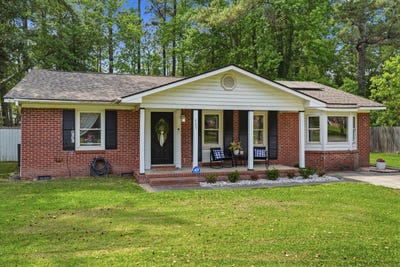 /international/us/403-forest-circle-summerville-sc-110107859040/